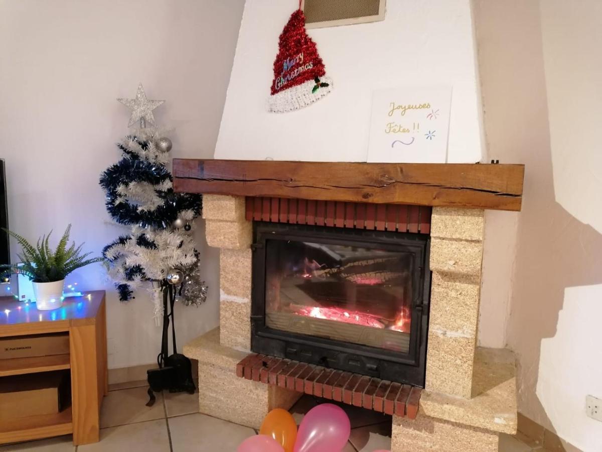 Maison De Village Saint-Barthélemy-de-Vals Eksteriør billede